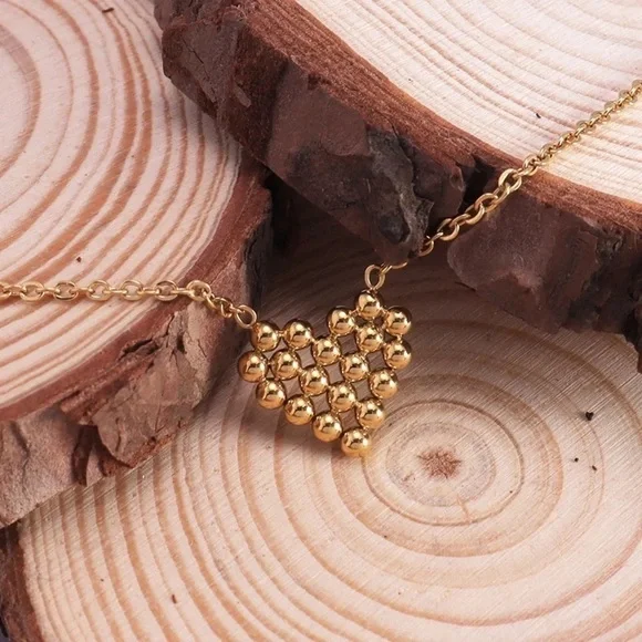 18k Gold Plated Heart Choker Pendant Necklace - Picture 3 of 8